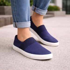 Vince Corbin Sneakers 9 Navy Blue Satin Slip On Platform Fashion White Midsole